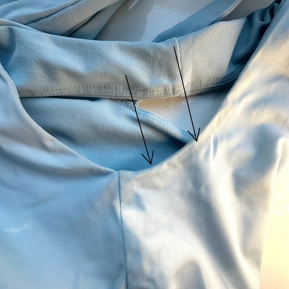 Fabletics SET: Cropped Top + Legging Light Blue - Picture 9 of 10